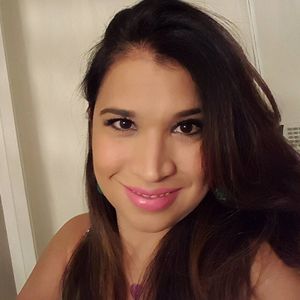 Meet your Posher, Camila